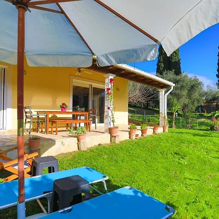 Family * Agios Ioannis (Corfu)